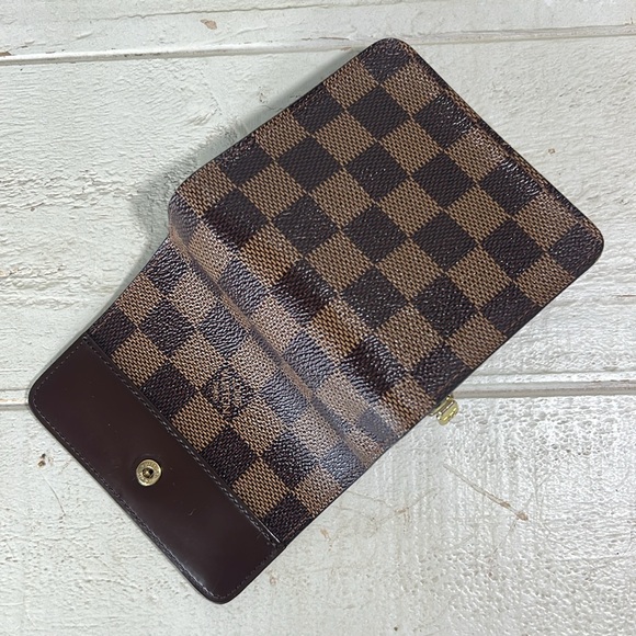 Louis Vuitton Damier Compact Zip Wallet ✅COA Included - Picture 13 of 15